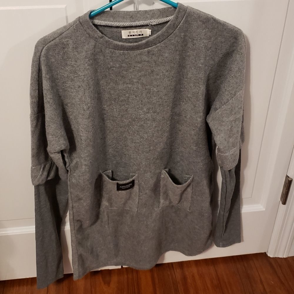 Comfy Fleece Like Light Cozy Shirt. Cute pocket. New Never Worn.‎ M.